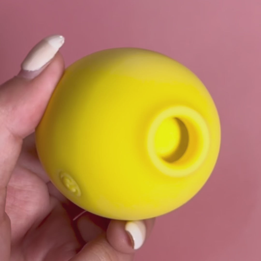 Elara – The Lemon Touch Promo